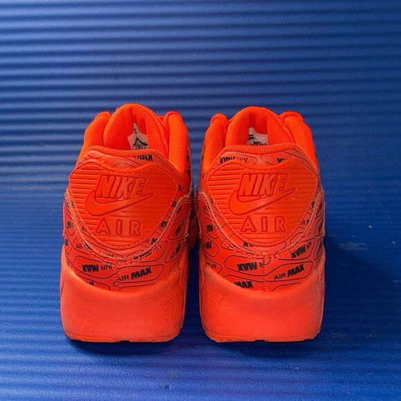 Size 6.5Y- GS Nike Air Max 90 SE Shoes Bright Crimson All Over Print Women’s 8 - Picture 7 of 8